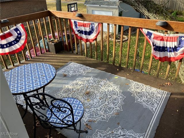 5982 Maplecliff Drive, Parma Heights, OH 44130