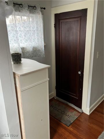 5982 Maplecliff Drive, Parma Heights, OH 44130