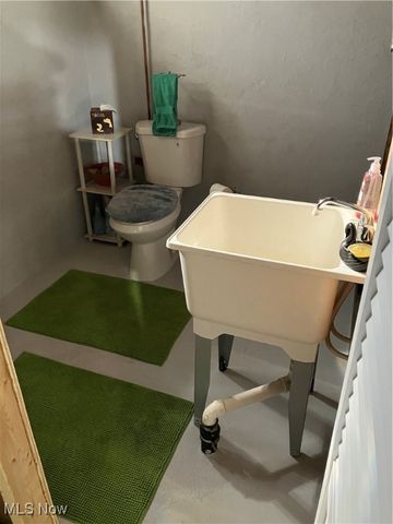 5982 Maplecliff Drive, Parma Heights, OH 44130