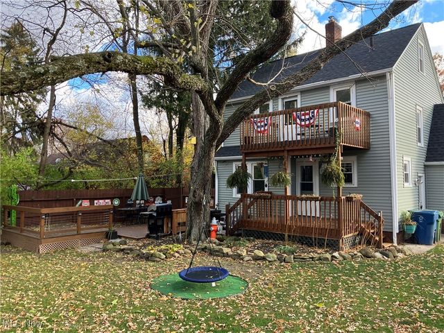 5982 Maplecliff Drive, Parma Heights, OH 44130