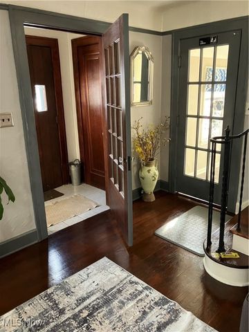 5982 Maplecliff Drive, Parma Heights, OH 44130