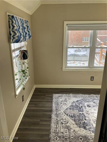 5982 Maplecliff Drive, Parma Heights, OH 44130