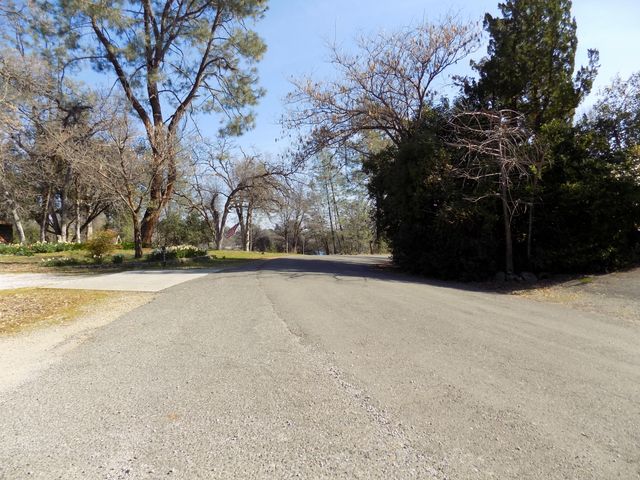 16322 Towerview Circle, Redding, CA 96001