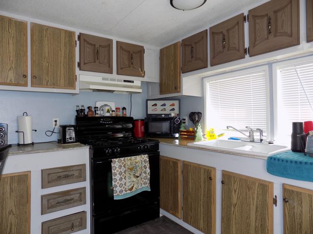 16322 Towerview Circle, Redding, CA 96001