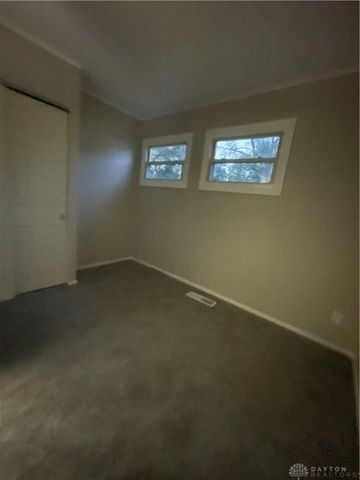 4594 Guadalupe Avenue, Dayton, OH 45417