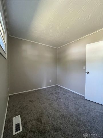 4594 Guadalupe Avenue, Dayton, OH 45417