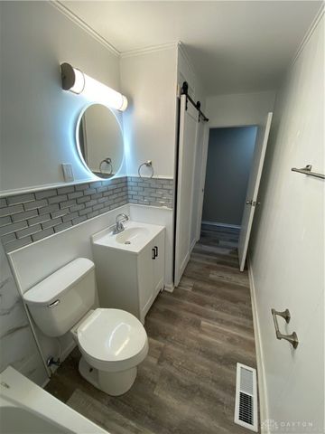 4594 Guadalupe Avenue, Dayton, OH 45417