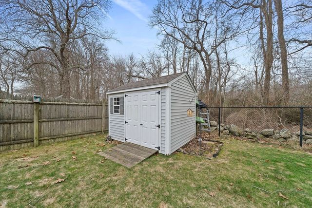 17 Eden Rd, Marshfield, MA 02050