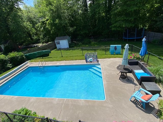 17 Eden Rd, Marshfield, MA 02050