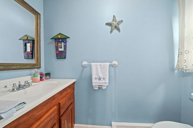 17 Eden Rd, Marshfield, MA 02050