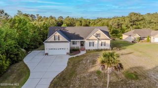 358 Folkstone Road, Holly Ridge, NC 28445