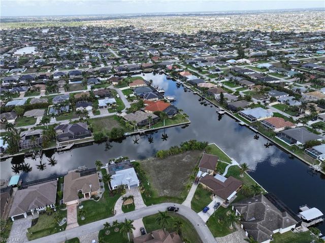 2801 SW 34th TER, Cape Coral, FL 33914