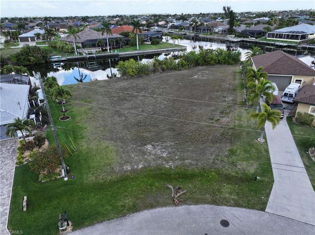 2801 SW 34th TER, Cape Coral, FL 33914