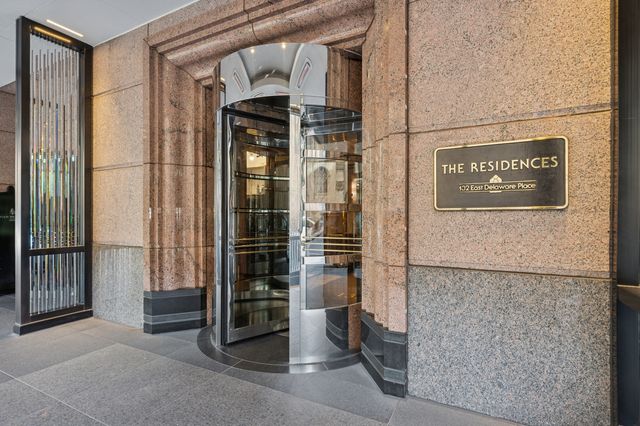 132 E Delaware Place 5201, Chicago, IL 60611
