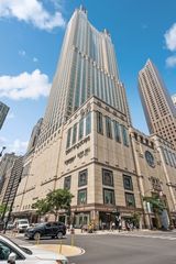 132 E Delaware Place 5201, Chicago, IL 60611