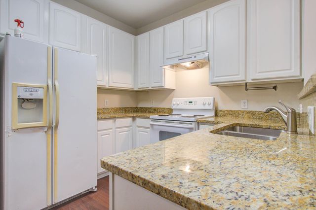 100 Chinquapin Drive, Summerville, SC 29485