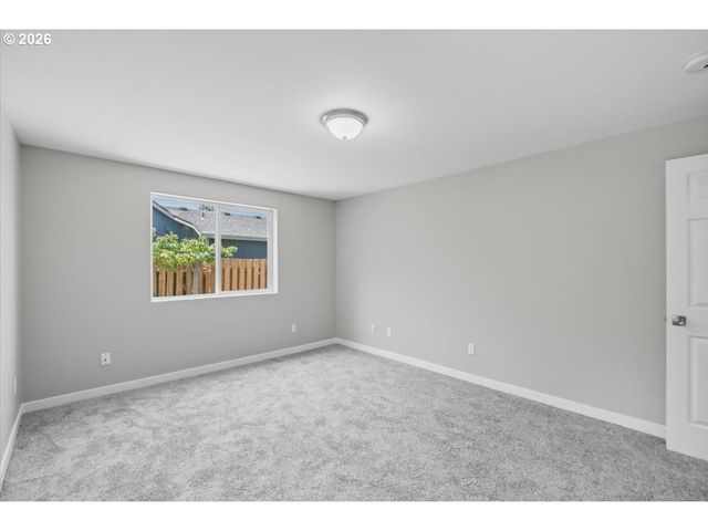 230 E FIR Dr, Gervais, OR 97026