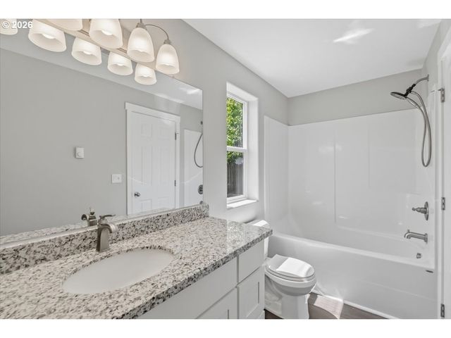 230 E FIR Dr, Gervais, OR 97026
