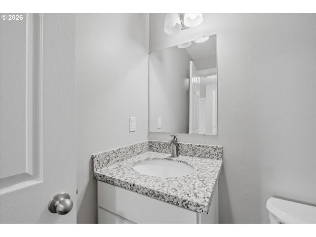 230 E FIR Dr, Gervais, OR 97026