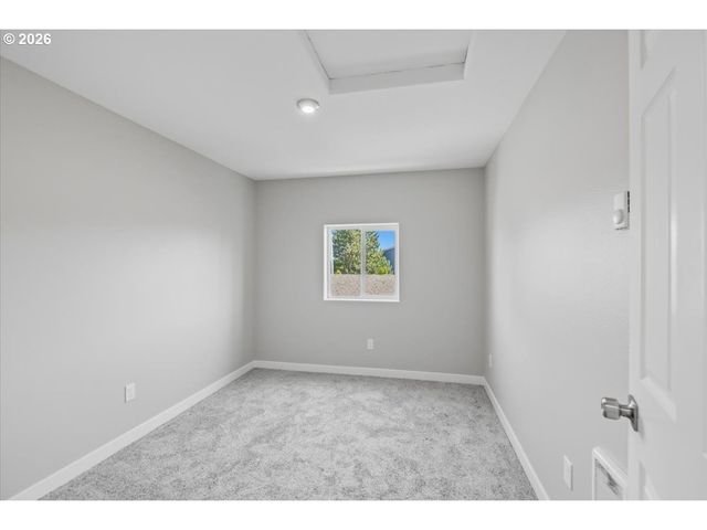 230 E FIR Dr, Gervais, OR 97026