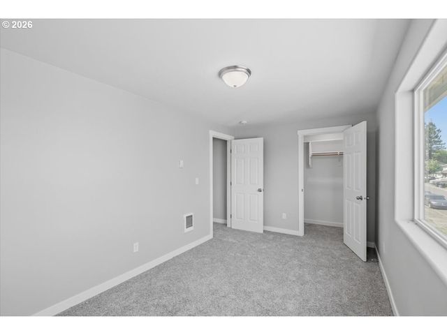 230 E FIR Dr, Gervais, OR 97026