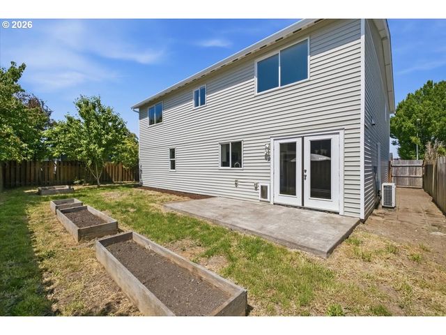 230 E FIR Dr, Gervais, OR 97026