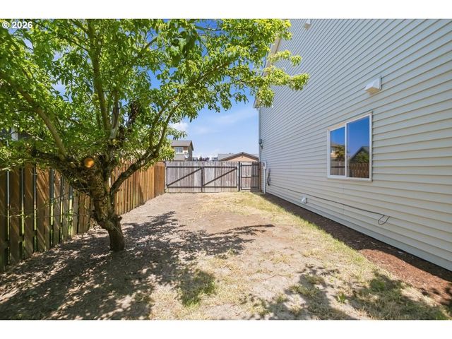 230 E FIR Dr, Gervais, OR 97026