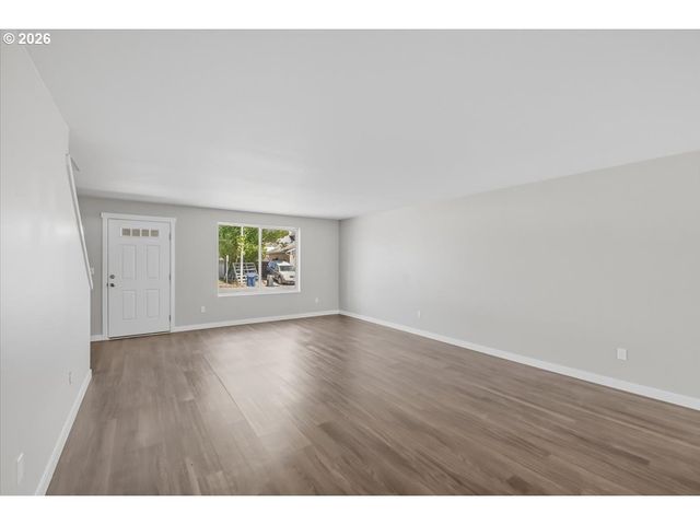 230 E FIR Dr, Gervais, OR 97026