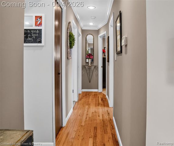 6282 Peach Drive, Clarkston, MI 48346