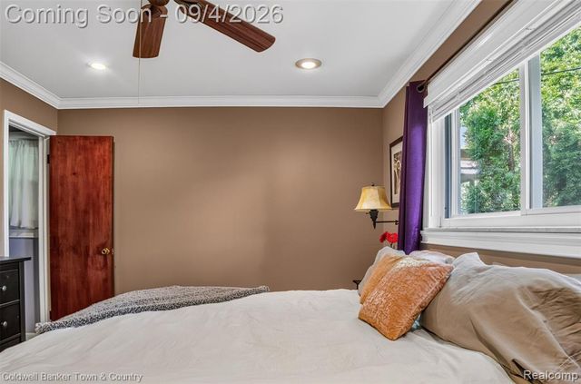 6282 Peach Drive, Clarkston, MI 48346