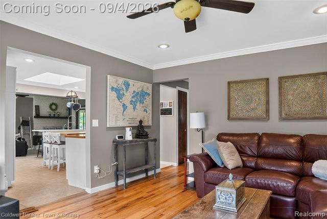 6282 Peach Drive, Clarkston, MI 48346