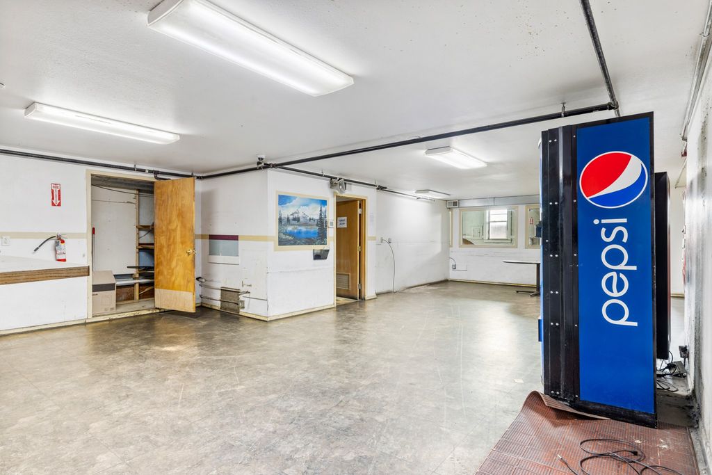 68 W Broadway Street, Butte, MT 59701 photo 40