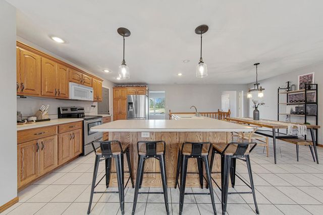 101 Mapleridge Drive, Mankato, MN 56001