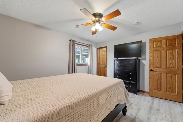 101 Mapleridge Drive, Mankato, MN 56001