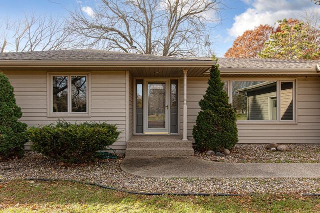 101 Mapleridge Drive, Mankato, MN 56001