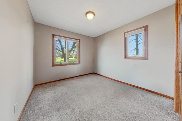 101 Mapleridge Drive, Mankato, MN 56001