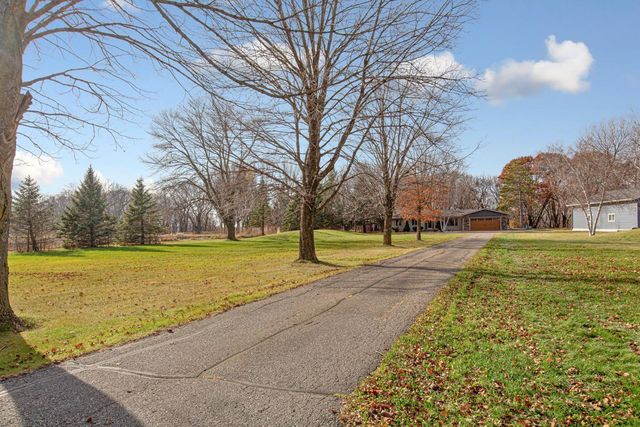 101 Mapleridge Drive, Mankato, MN 56001