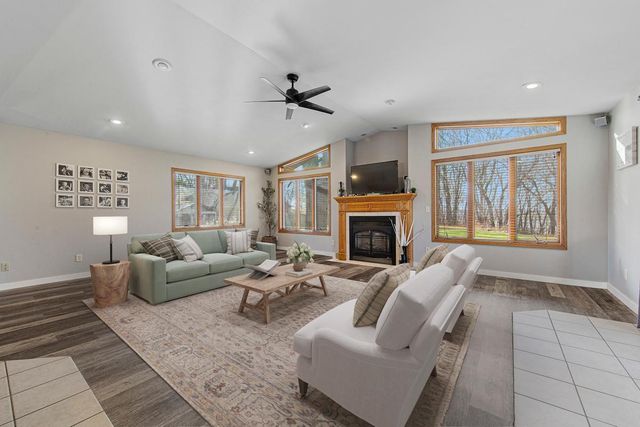 101 Mapleridge Drive, Mankato, MN 56001