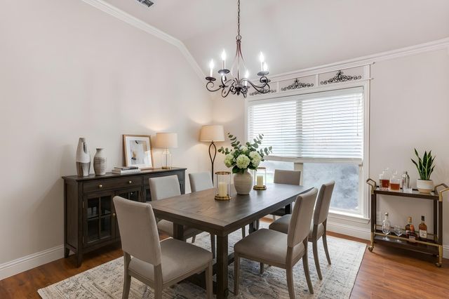 400 Hudson Lane, Burleson, TX 76028