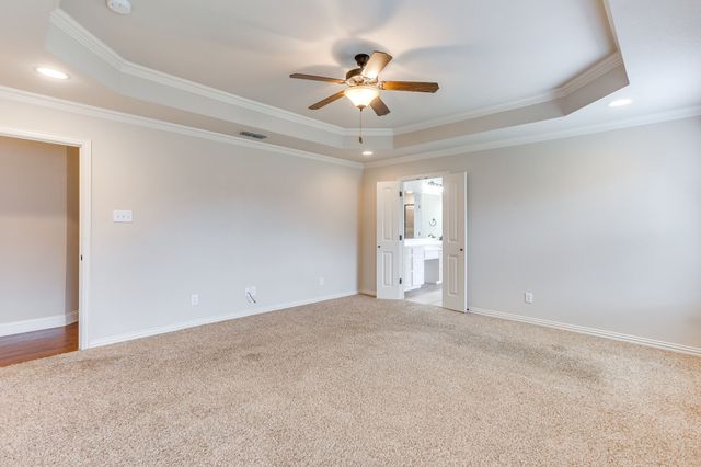400 Hudson Lane, Burleson, TX 76028