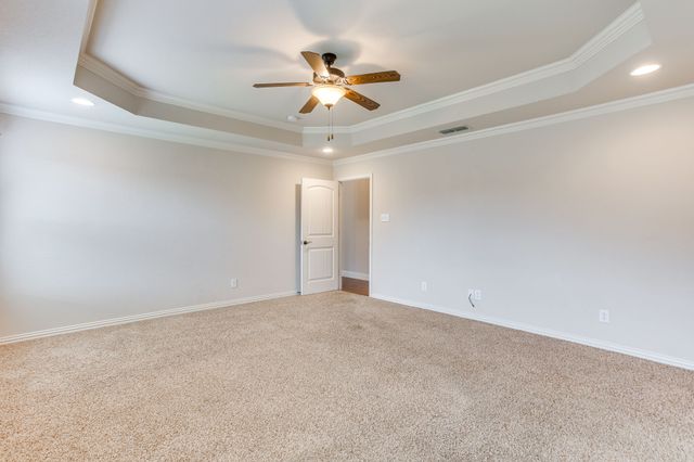 400 Hudson Lane, Burleson, TX 76028