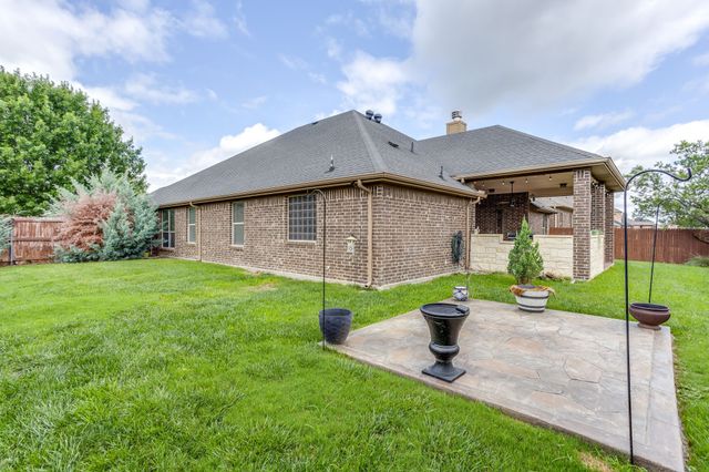 400 Hudson Lane, Burleson, TX 76028