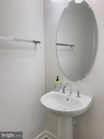 24158 THURSO SQ, Sterling, VA 20166