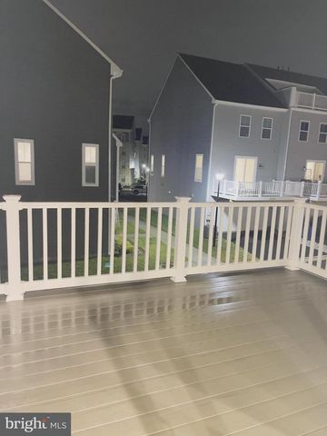 24158 THURSO SQ, Sterling, VA 20166