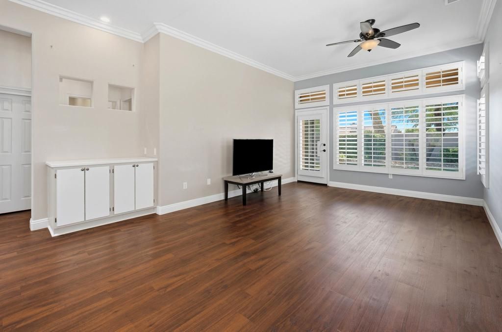 Image 12 of property listing at 37648 Breeze Way, Palm Desert, CA 92211