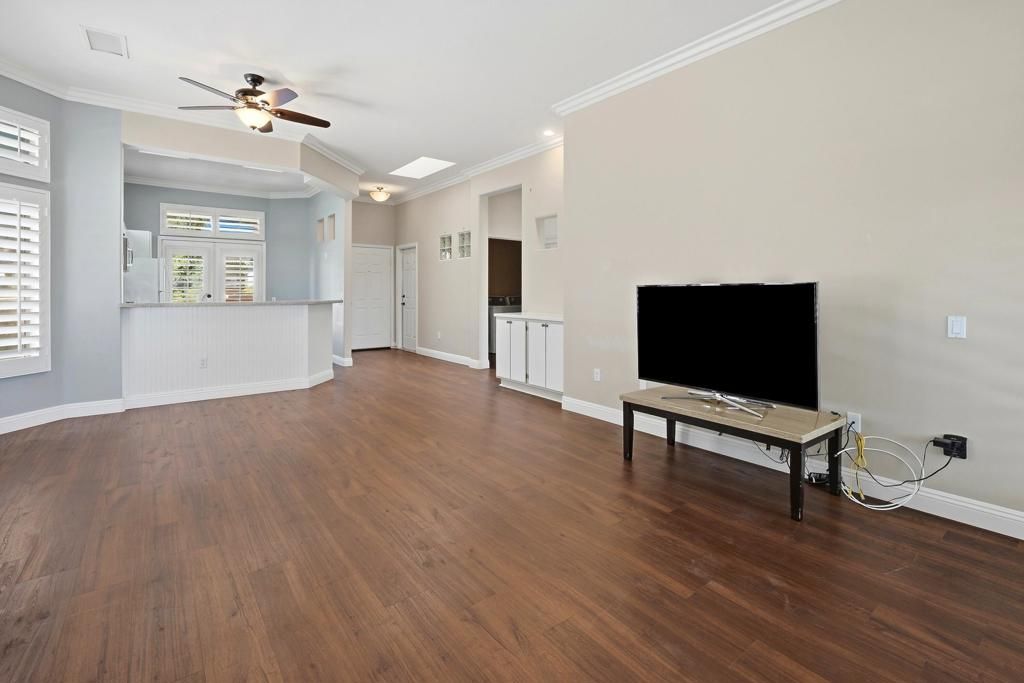 Image 13 of property listing at 37648 Breeze Way, Palm Desert, CA 92211