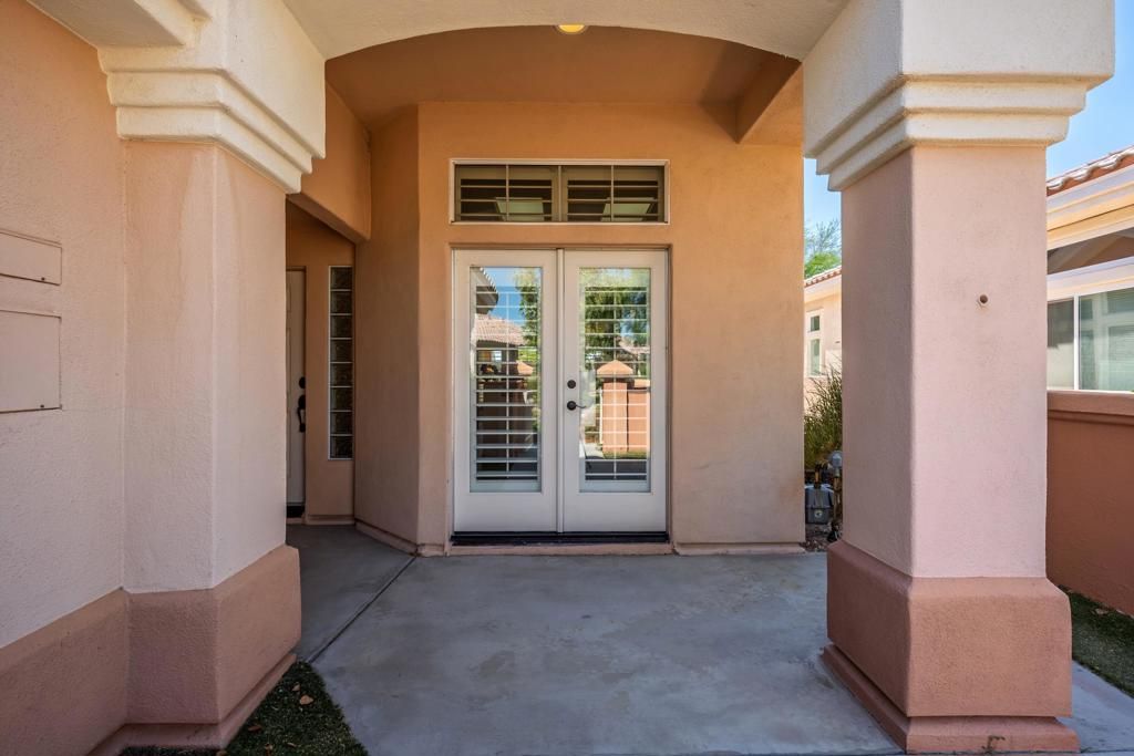 Image 2 of property listing at 37648 Breeze Way, Palm Desert, CA 92211