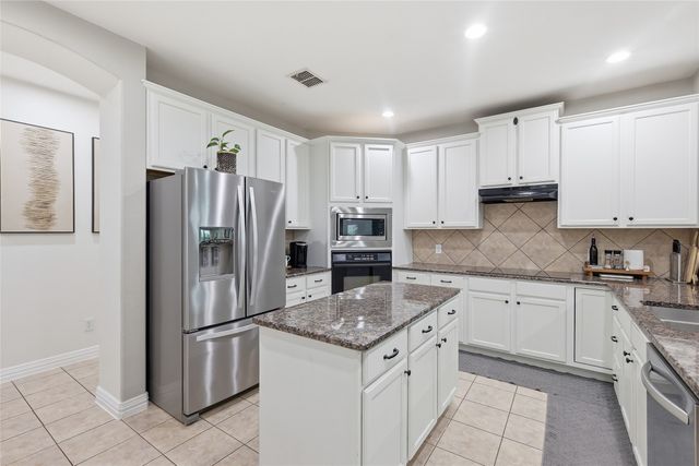 10400 Los Rios Drive, Fort Worth, TX 76179