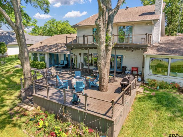 21214 Bay View Dr, Flint, TX 75762