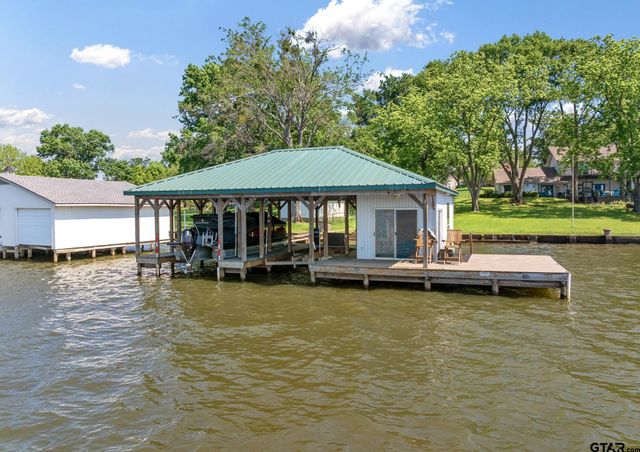 21214 Bay View Dr, Flint, TX 75762